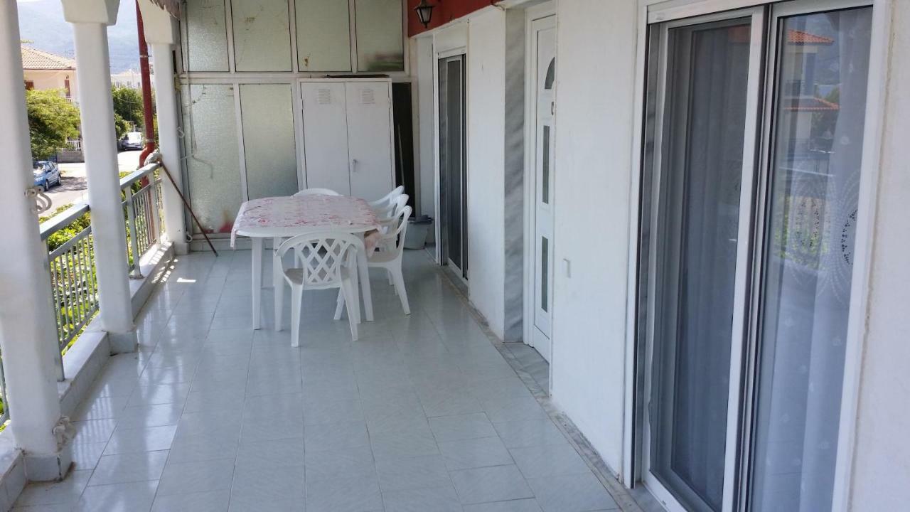 Grigorios Apartments Vrasná 外观 照片